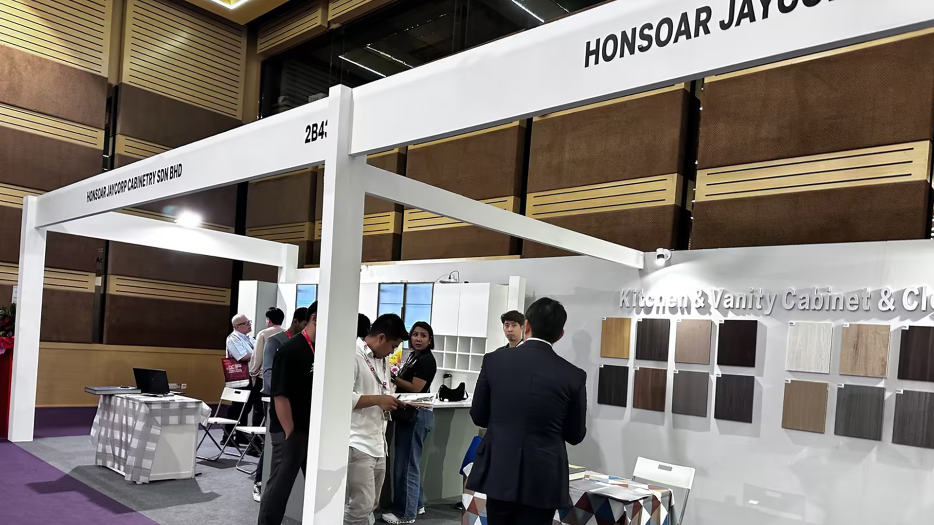 香港马来展会.jpg